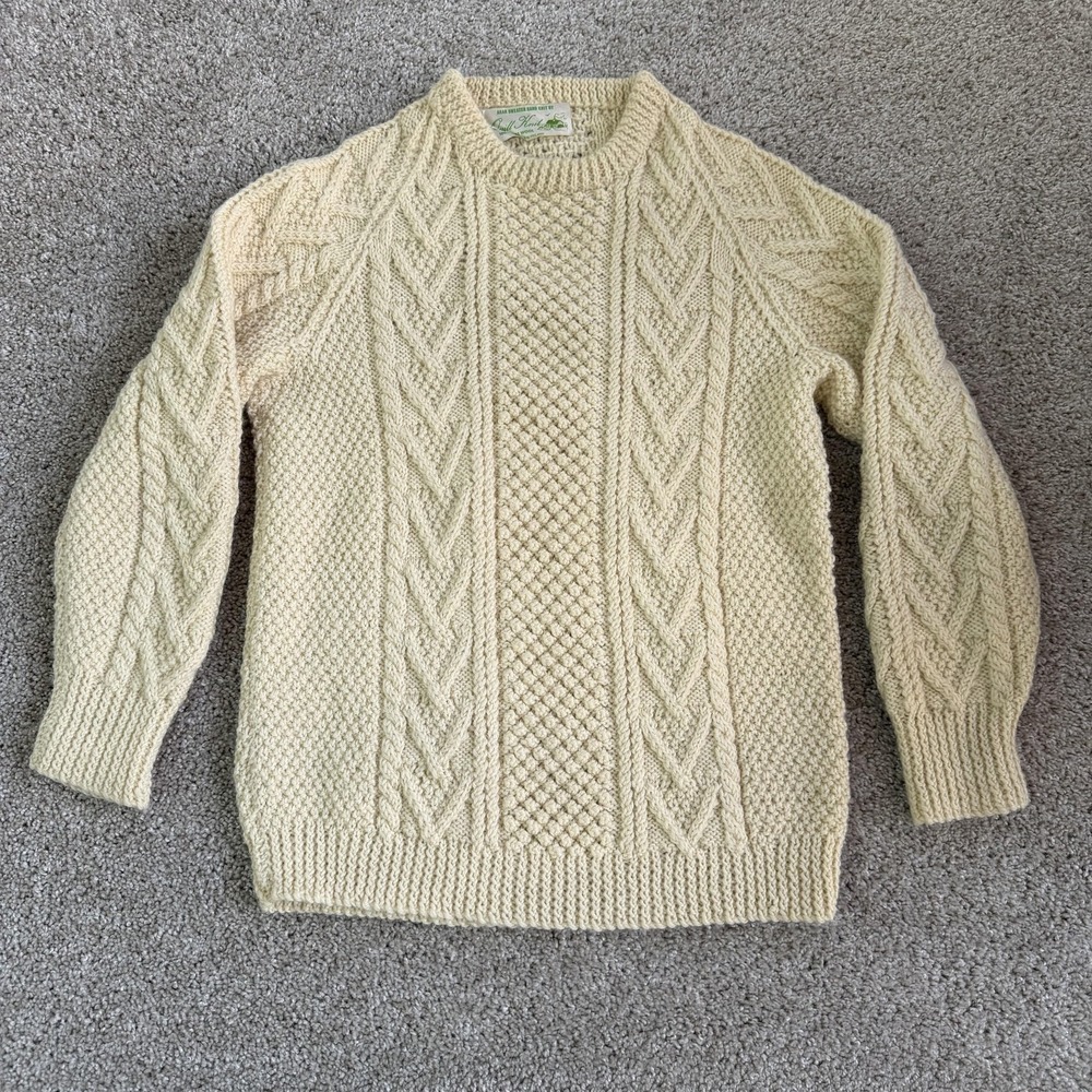 Quill Knit Sweater Womens Medium White Aran Cable Knit Wool Crew Neck Pullover